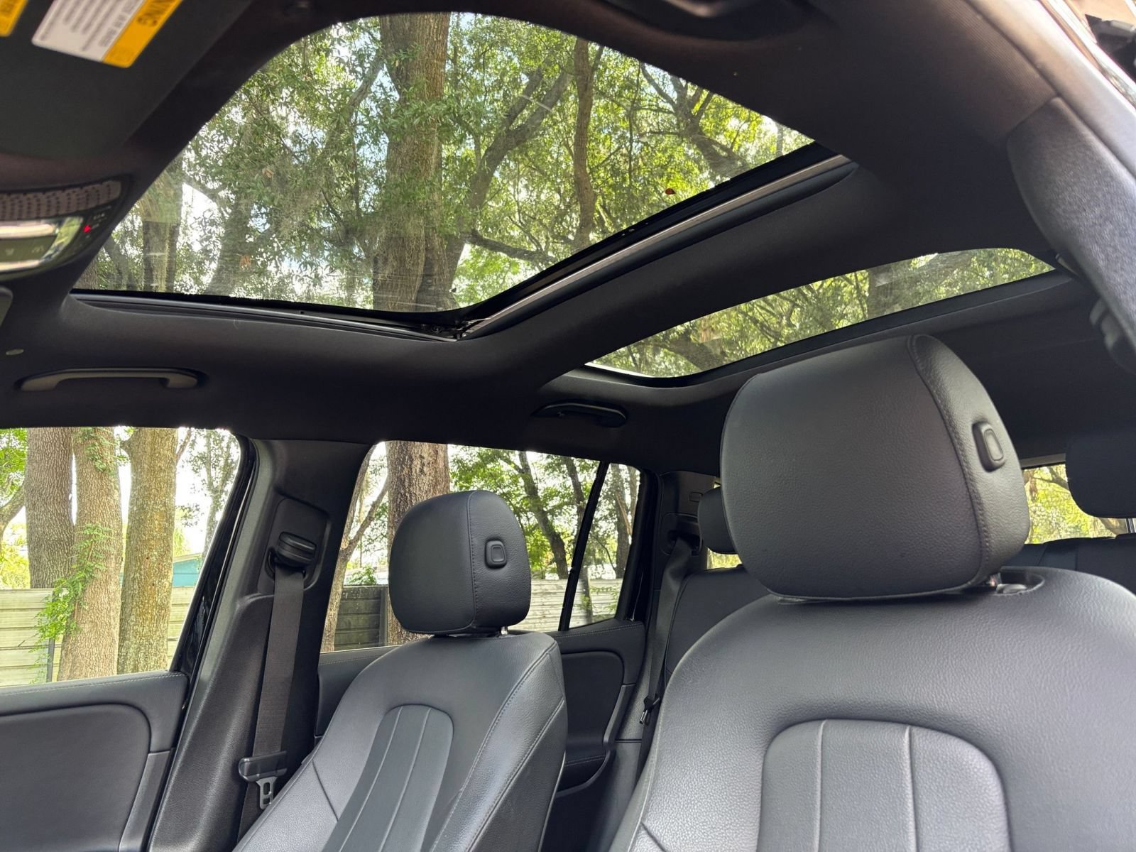 Used 2025 Mercedes-Benz GLB 250 4MATIC image 30