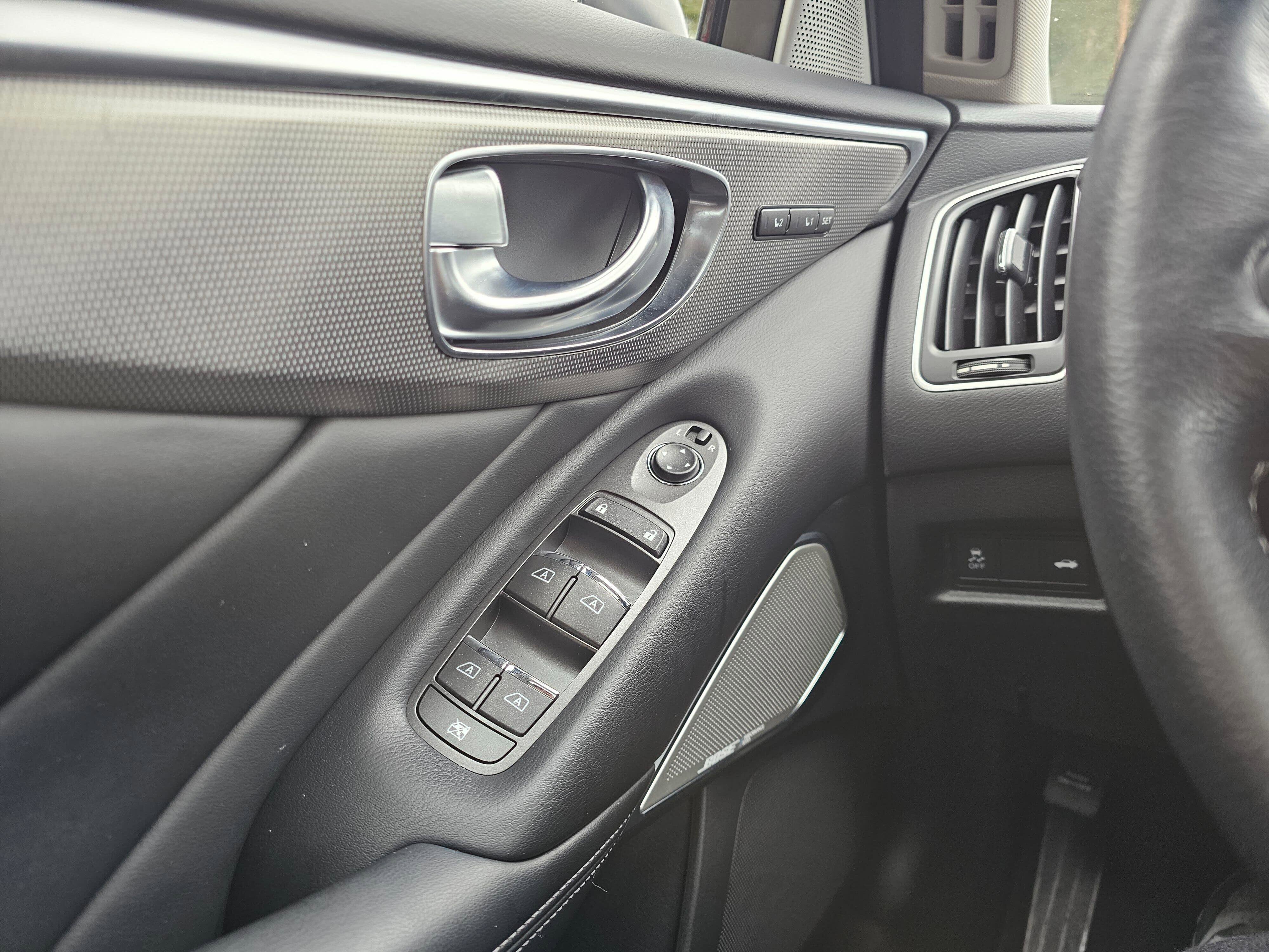 Used 2020 INFINITI Q50 Sport image 29