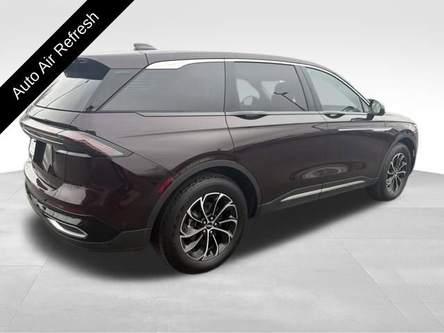 Certified 2024 Lincoln Nautilus Premier w/ Equipment Group 102A image 8