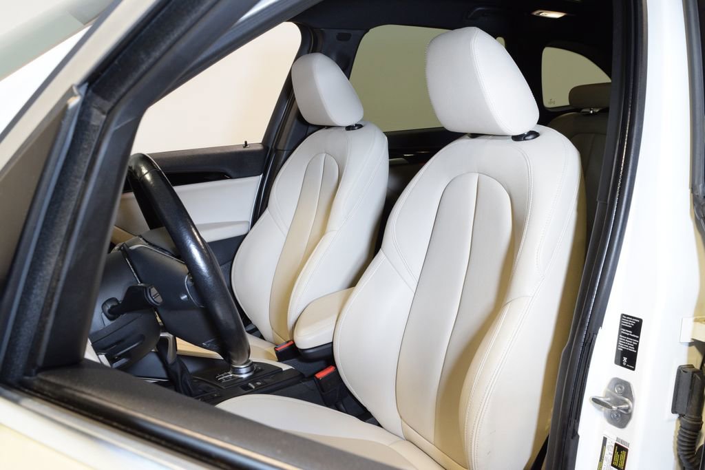 Used 2019 BMW X1 xDrive28i w/ Convenience Package image 10