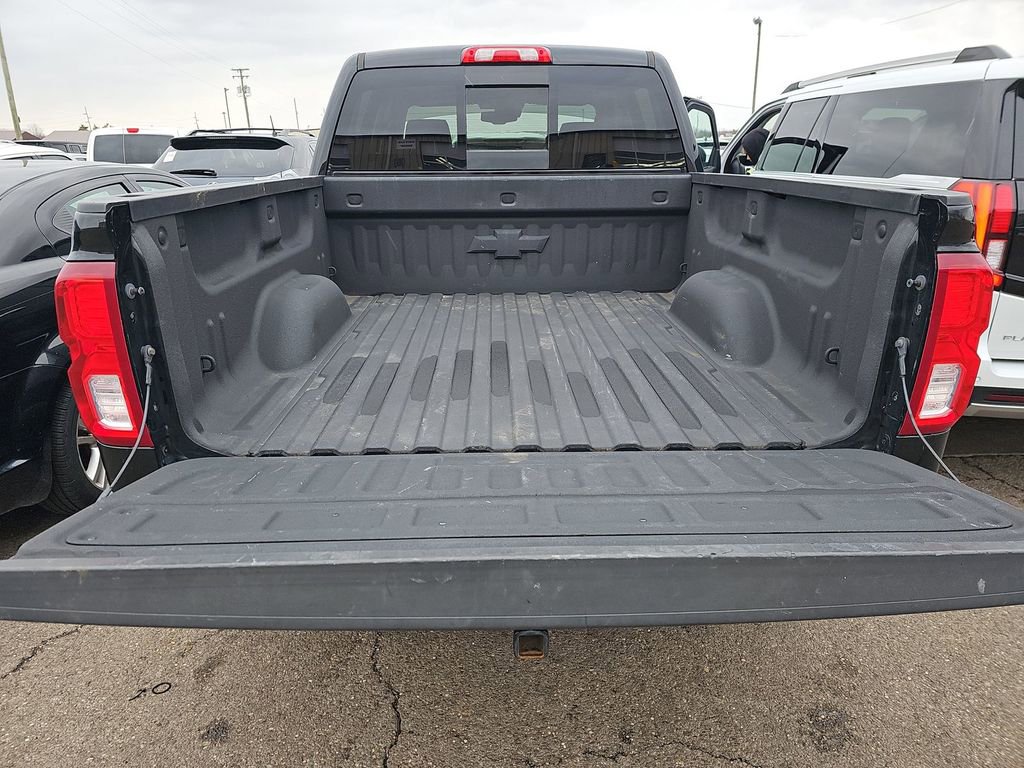 Used 2017 Chevrolet Silverado 1500 High Country image 10