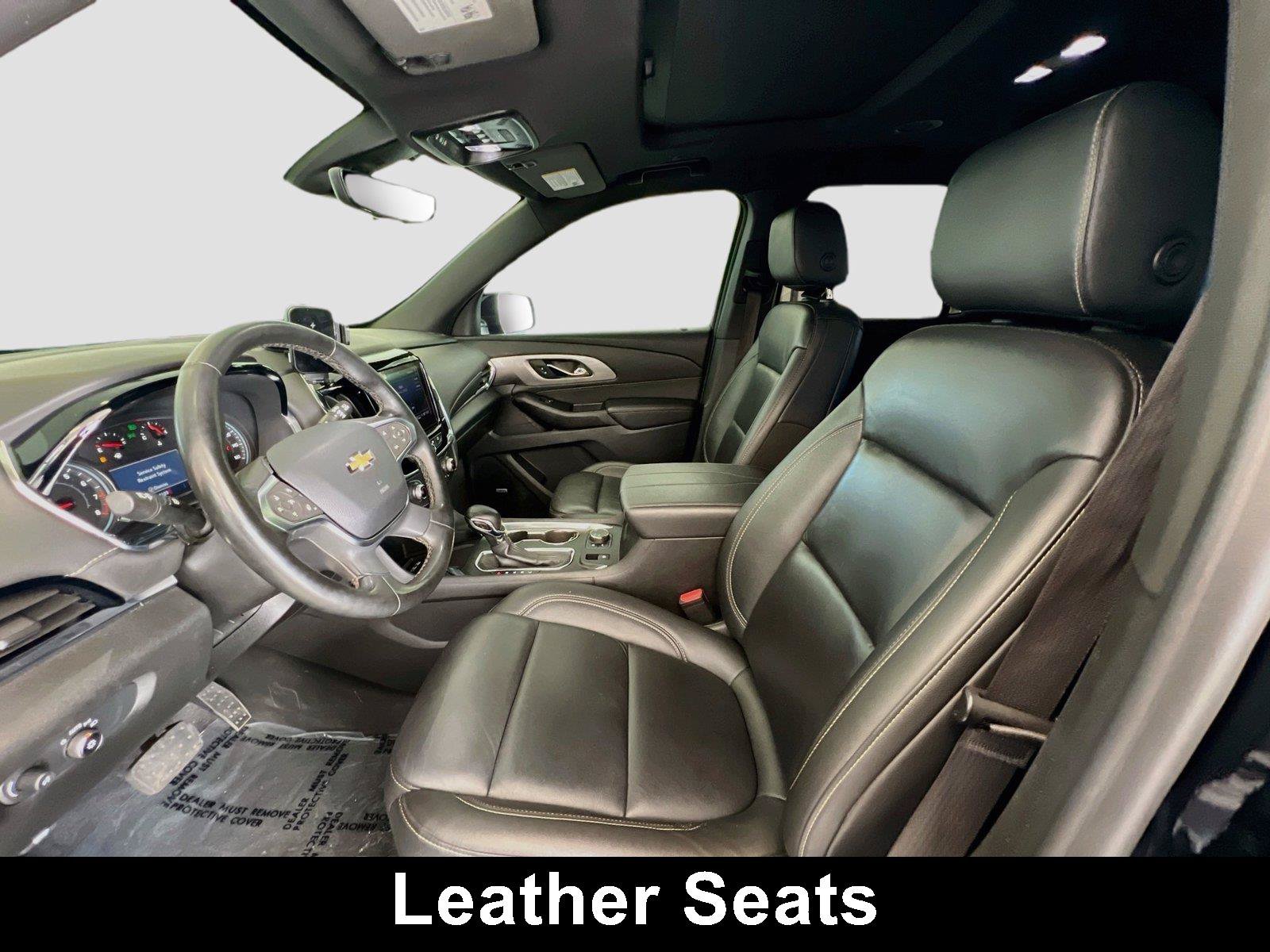 Used 2023 Chevrolet Traverse LT w/ LT Premium Package AWD/4WD image 5