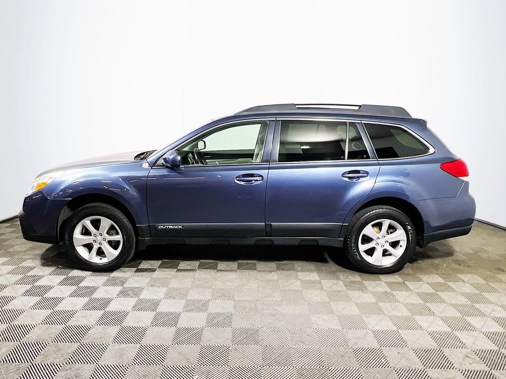 Used 2014 Subaru Outback 2.5i Premium AWD/4WD image 4