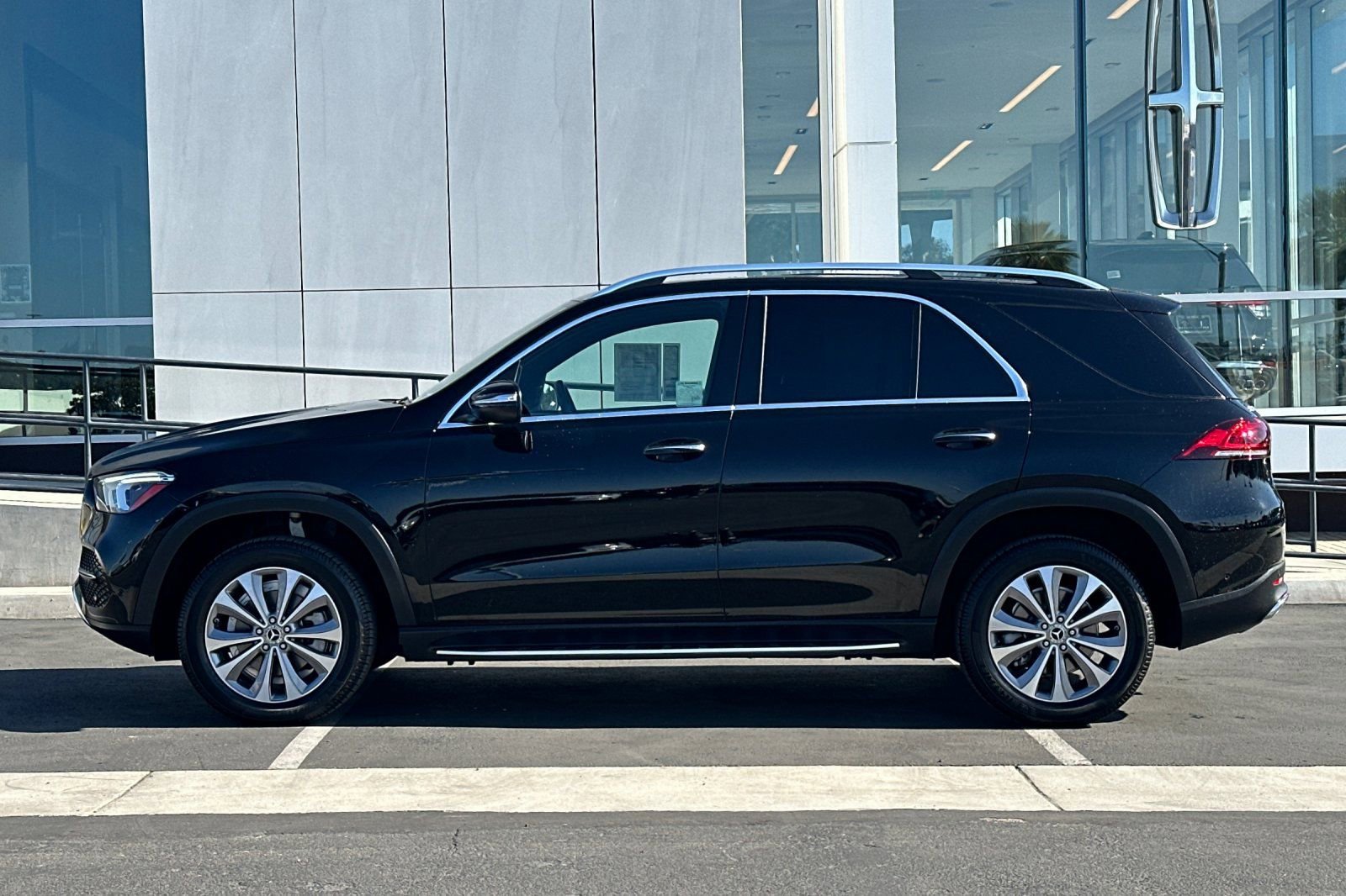 Used 2023 Mercedes-Benz GLE 350 4MATIC image 6