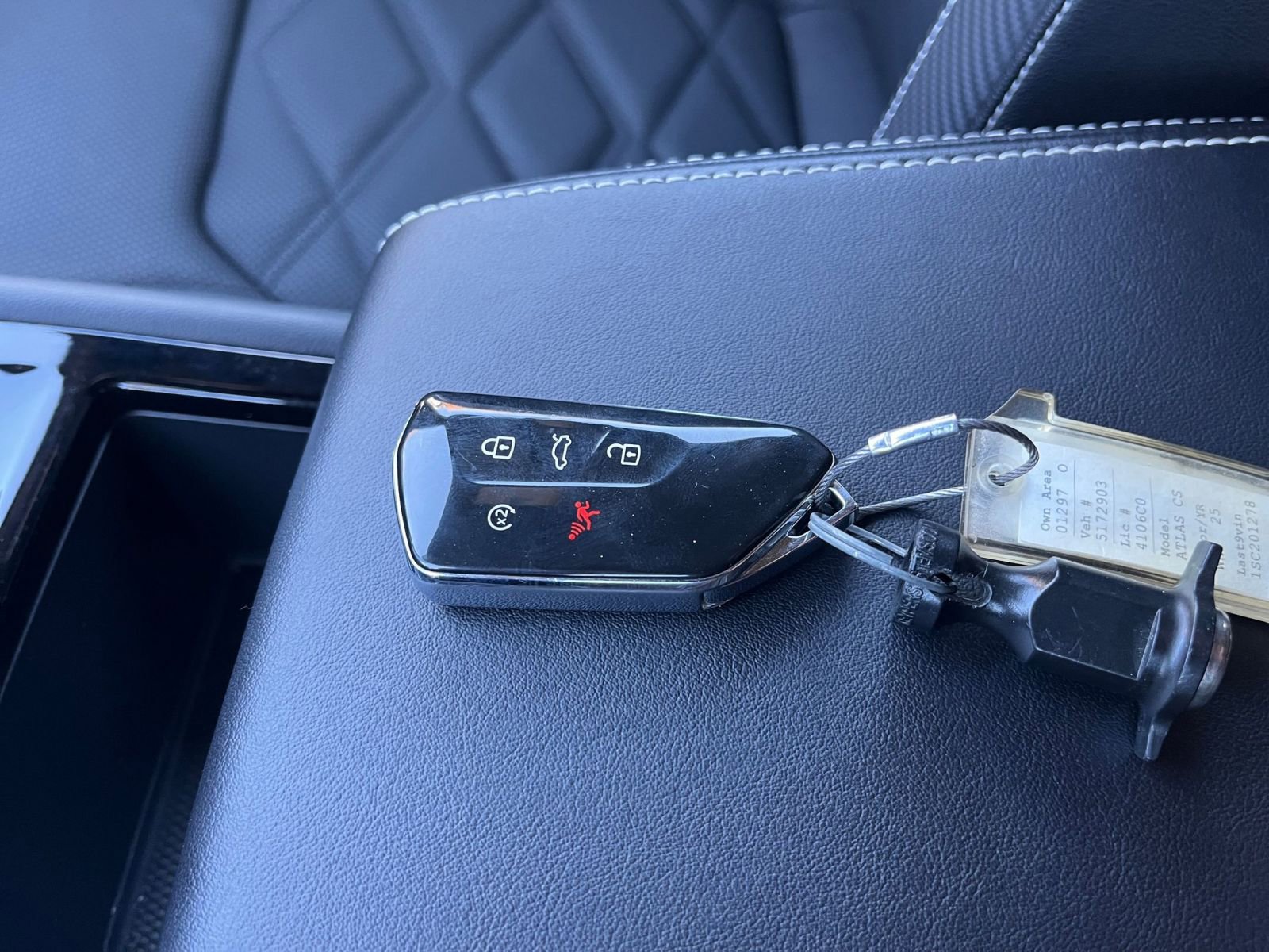 Used 2025 Volkswagen Atlas Cross Sport SE image 20