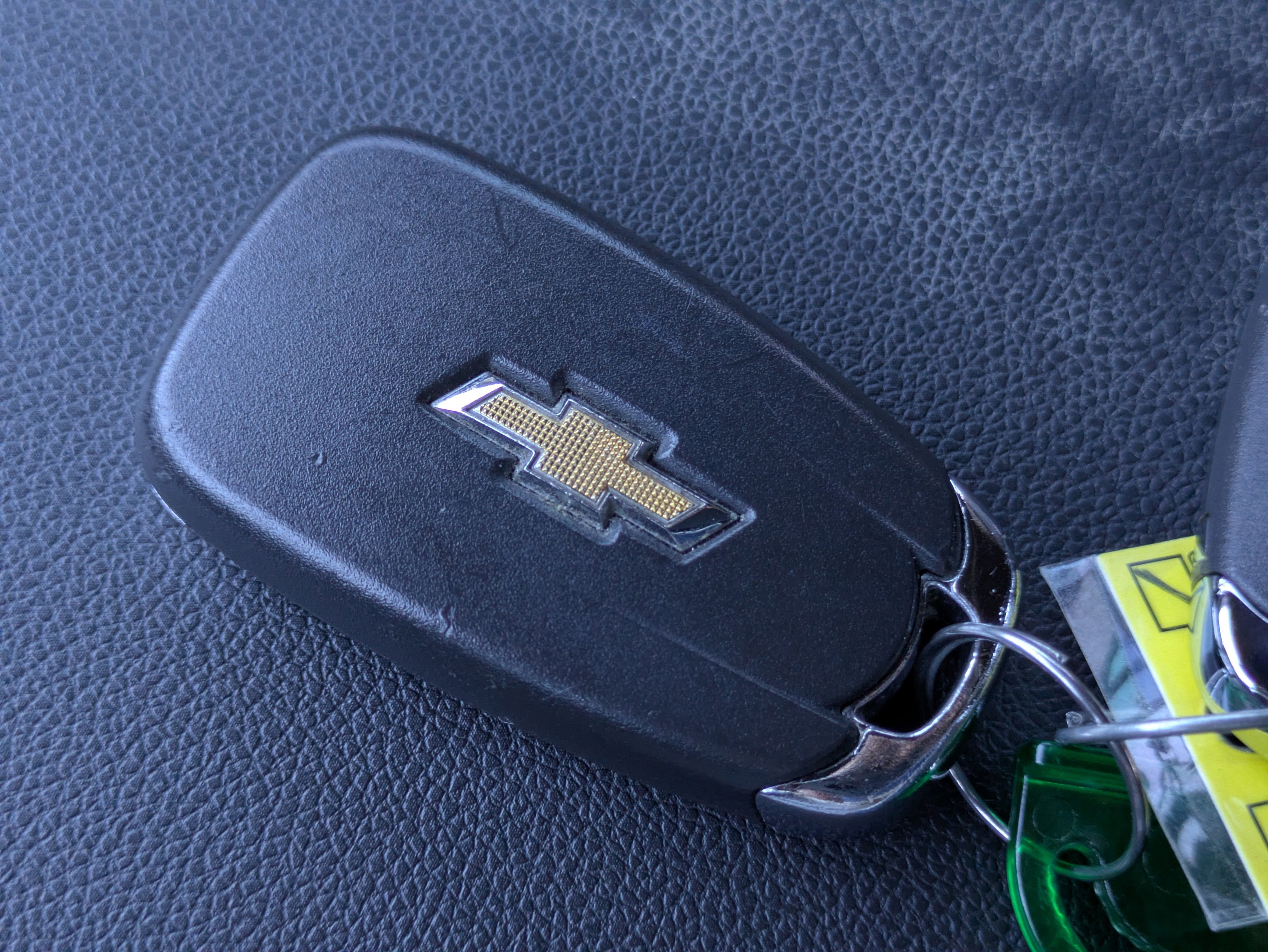 Used 2025 Chevrolet Trax RS w/ Sunroof Package image 24