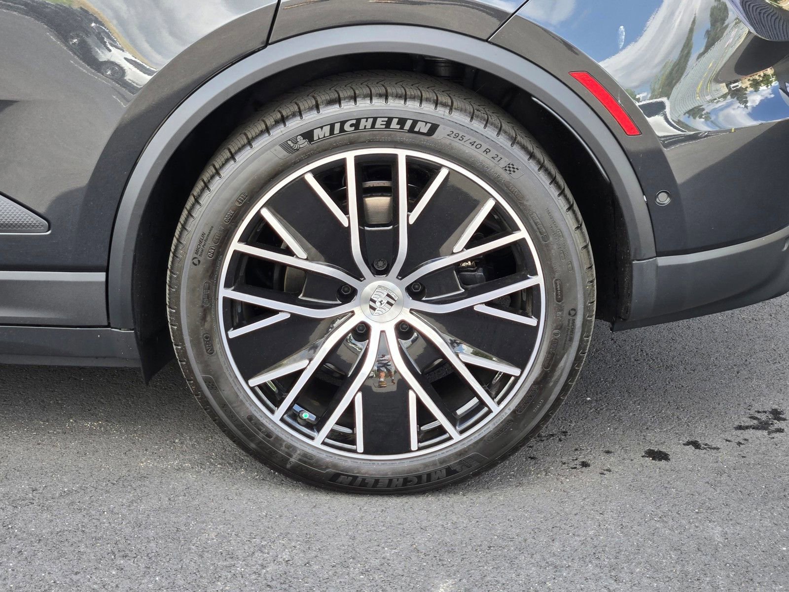 New 2026 Porsche Macan 4 Electric AWD/4WD image 11