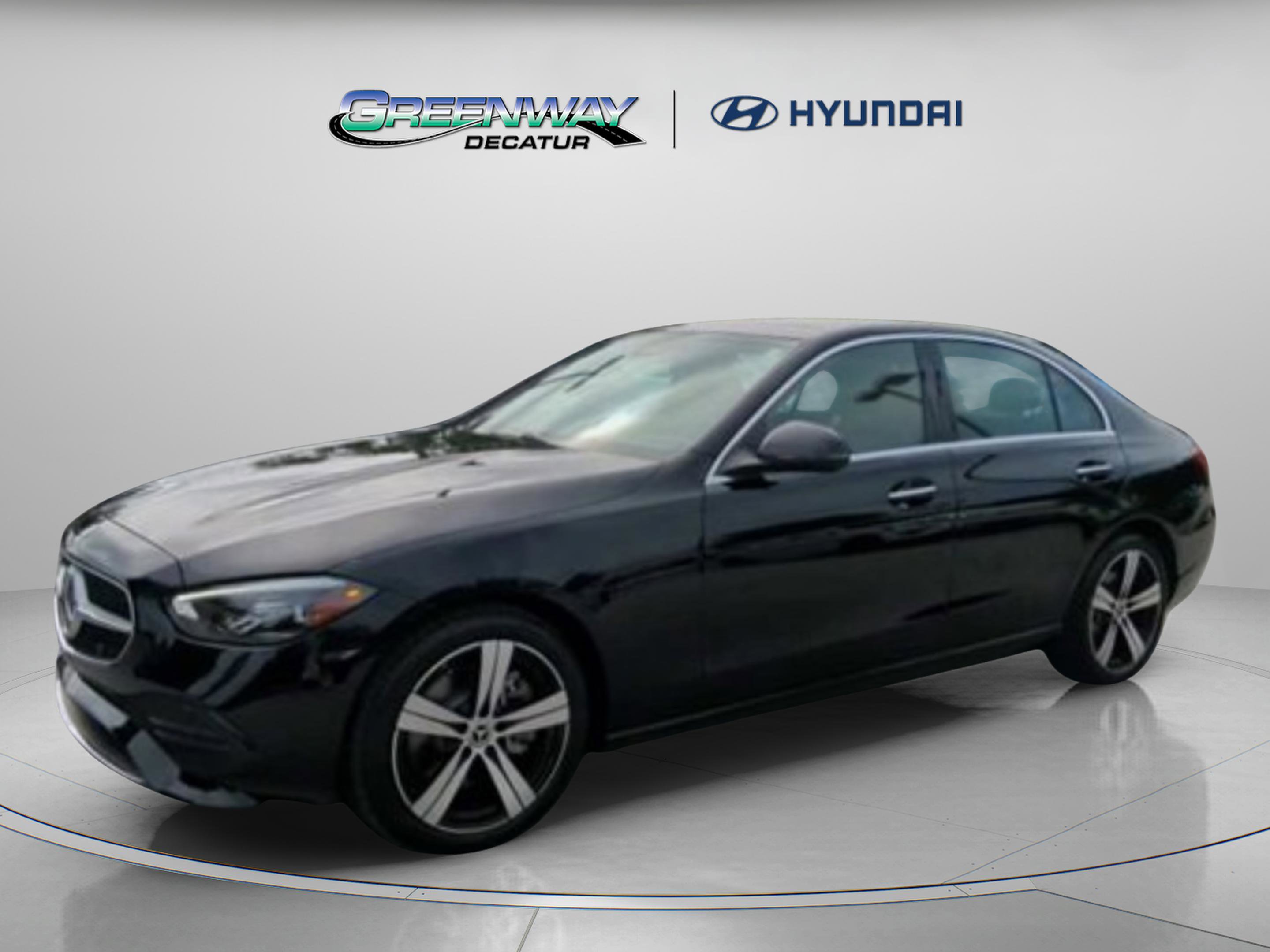 Used 2025 Mercedes-Benz C 300 Sedan image 11