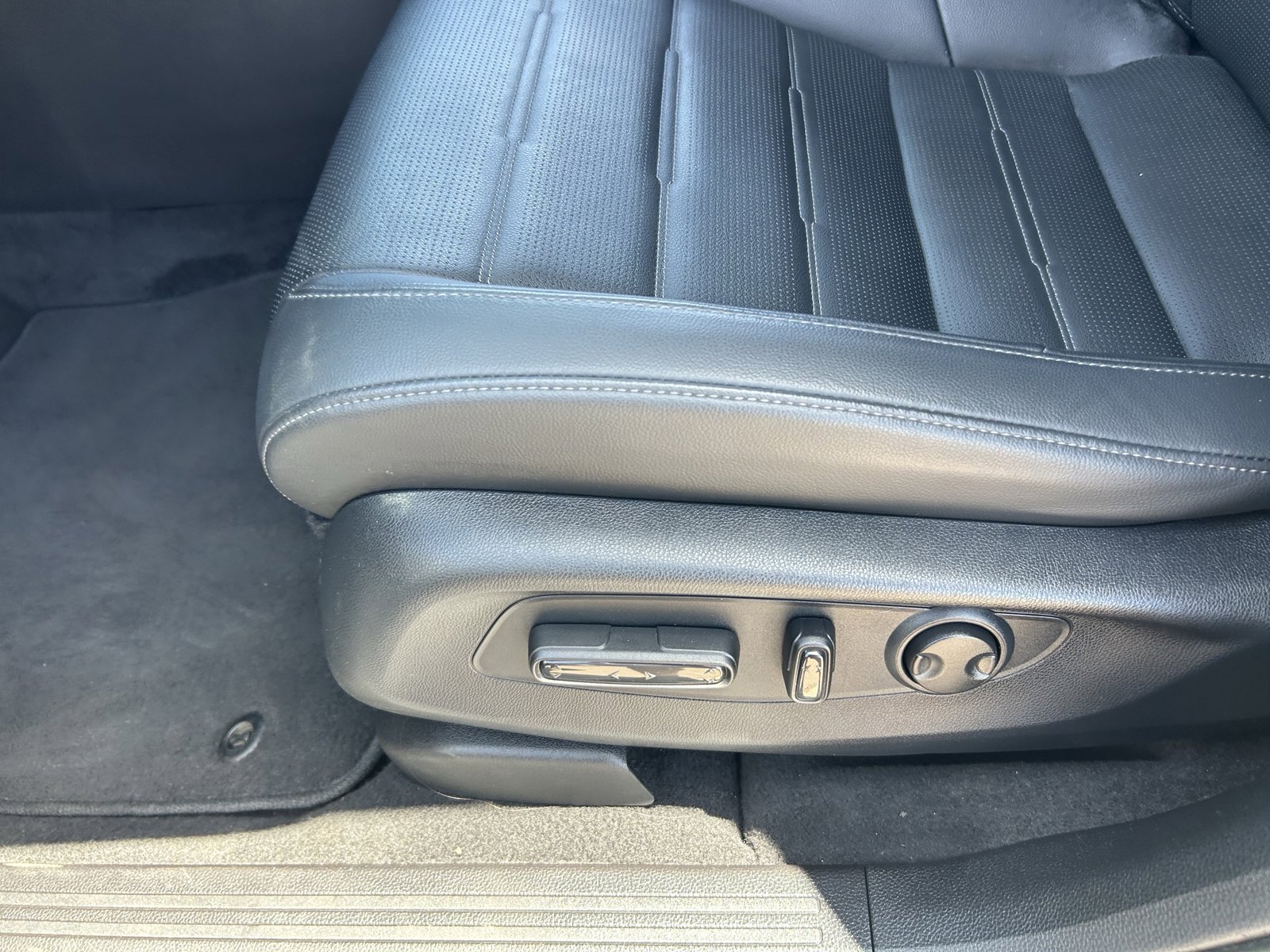 Used 2024 Honda CR-V EX-L image 29
