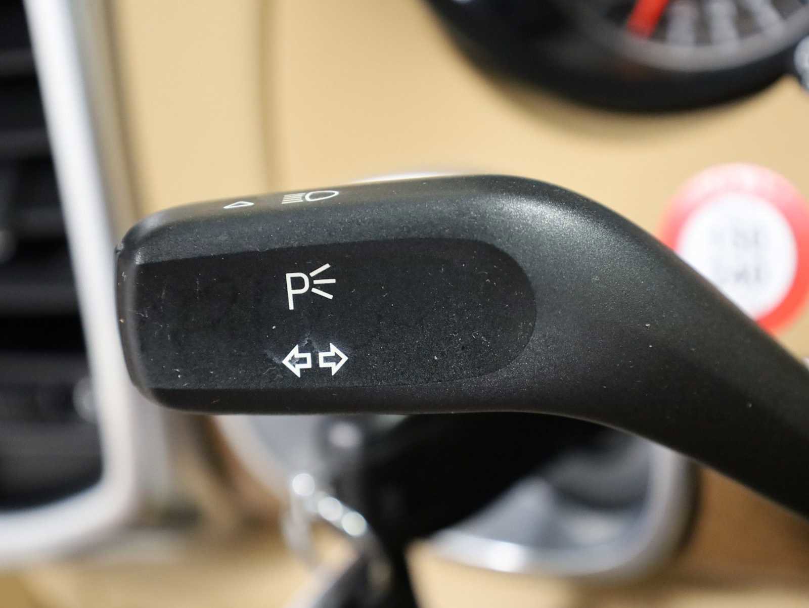 Used 2015 Porsche Cayenne S AWD/4WD image 31