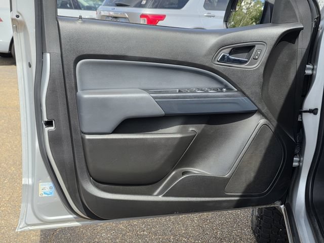 Used 2019 Chevrolet Colorado Z71 AWD/4WD image 16
