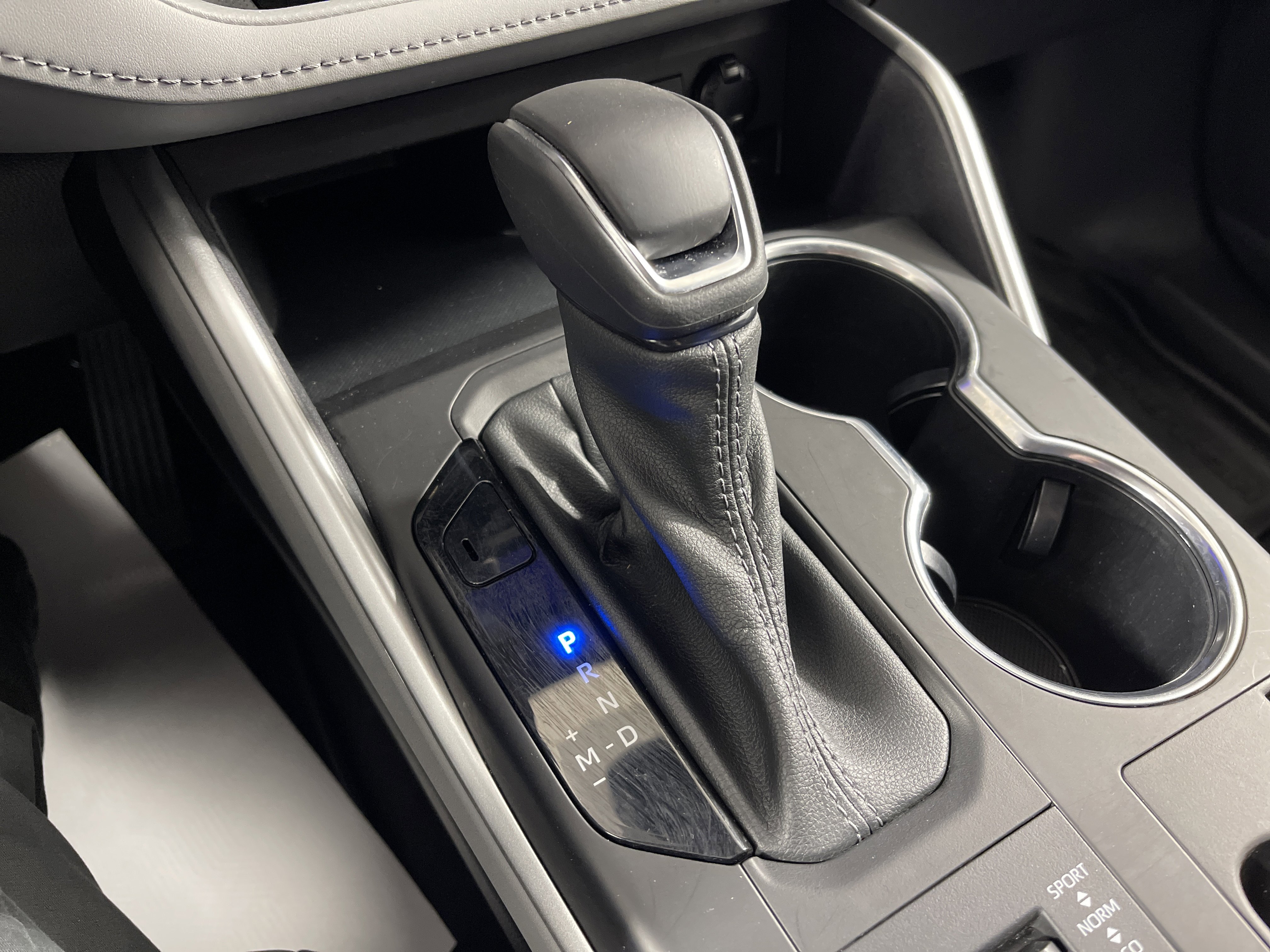 Used 2023 Toyota Highlander XLE image 25