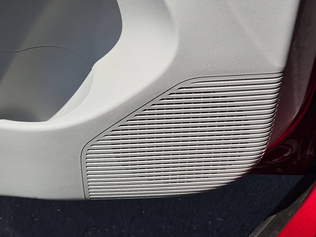 Used 2025 Hyundai Kona SE FWD image 25
