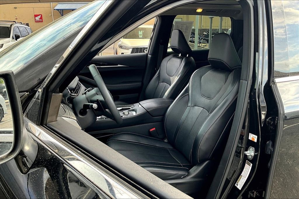 Certified 2023 INFINITI QX60 Pure image 38