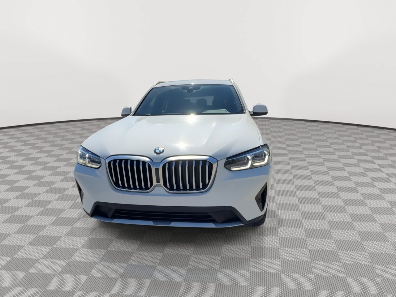 Used 2024 BMW X3 xDrive30i AWD/4WD image 3