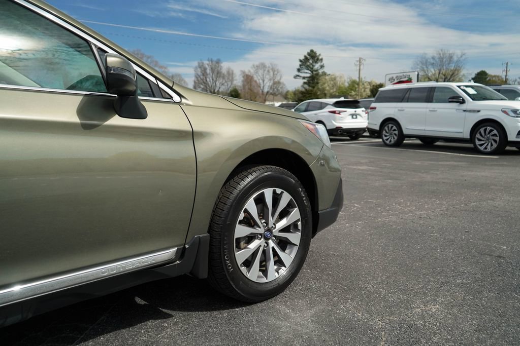 Used 2019 Subaru Outback 2.5i Touring image 11