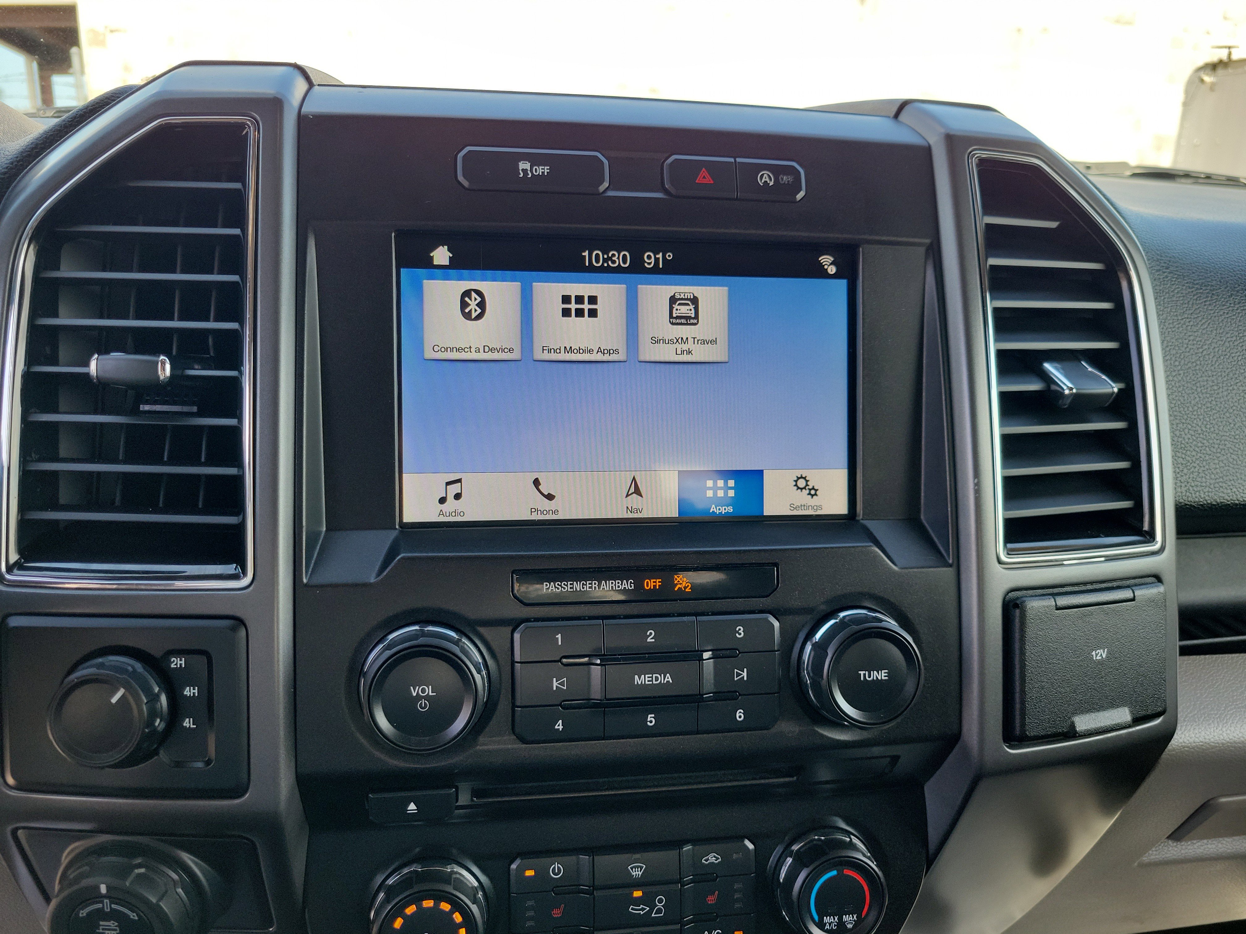 Used 2018 Ford F150 XLT w/ Equipment Group 302A Luxury AWD/4WD image 22