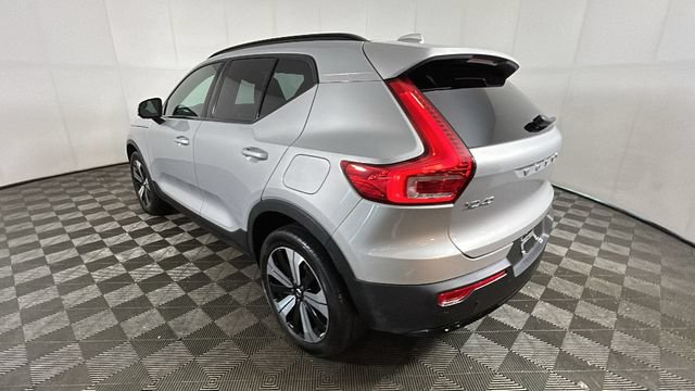 Used 2023 Volvo XC40 Recharge Plus AWD/4WD image 4