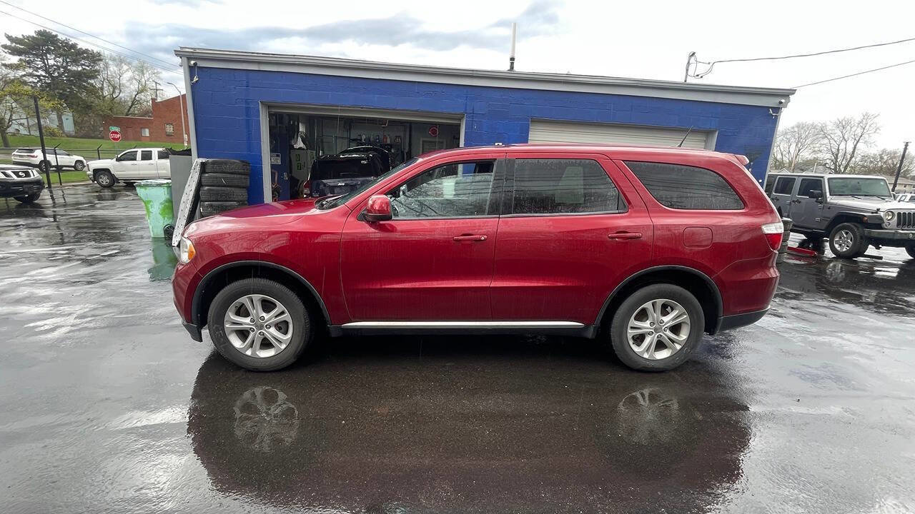 Used 2013 Dodge Durango SXT image 3