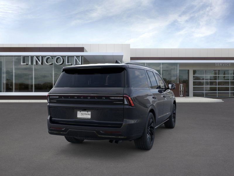 New 2026 Lincoln Navigator Reserve w/ Jet Appearance Package image 8