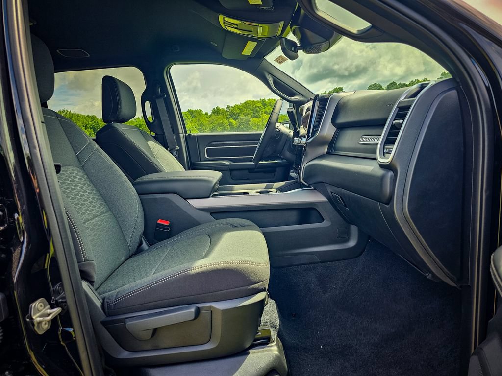 New 2026 RAM 3500 Big Horn AWD/4WD image 42