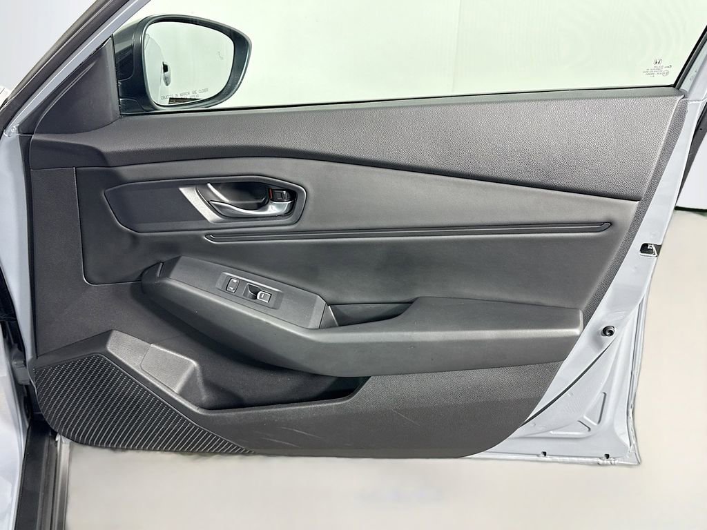 Certified 2025 Honda Accord SE image 12
