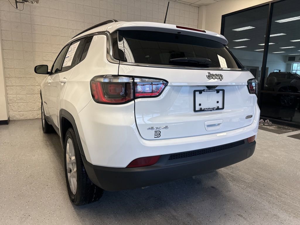 Used 2023 Jeep Compass Latitude image 39