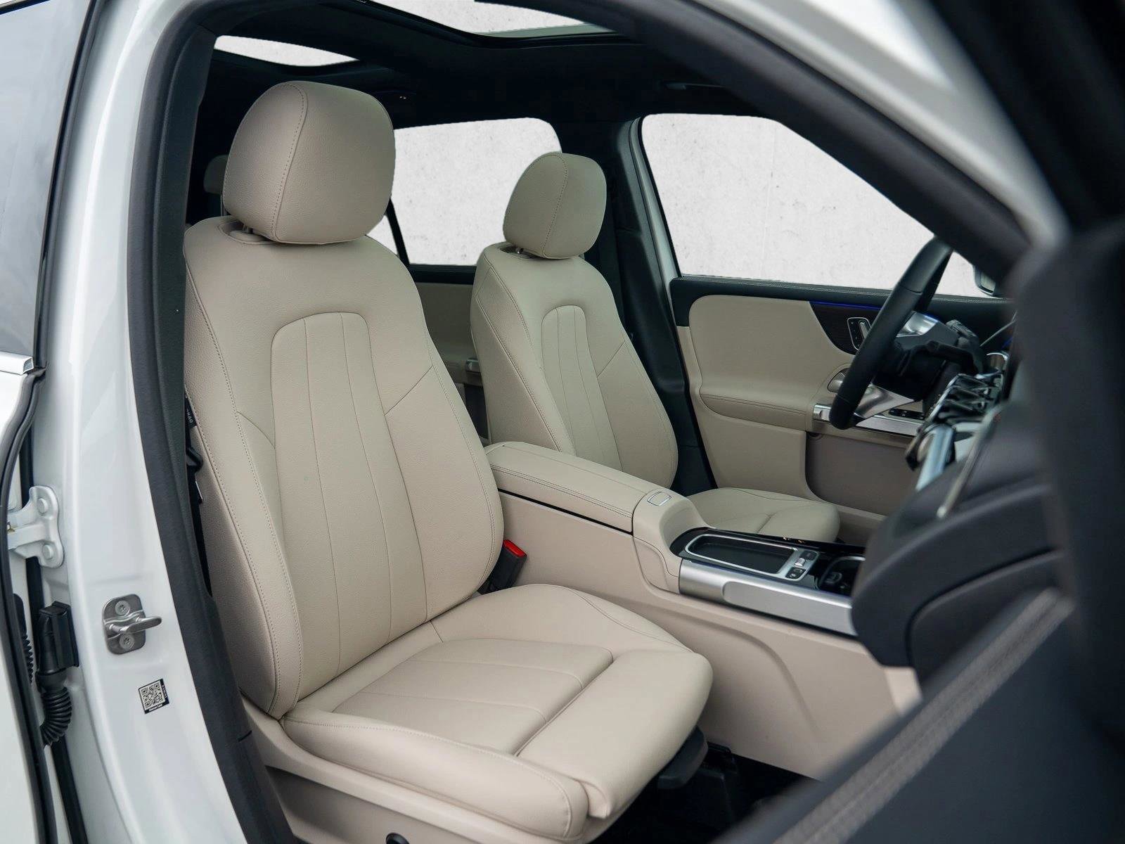 Certified 2026 Mercedes-Benz GLB 250 4MATIC image 28