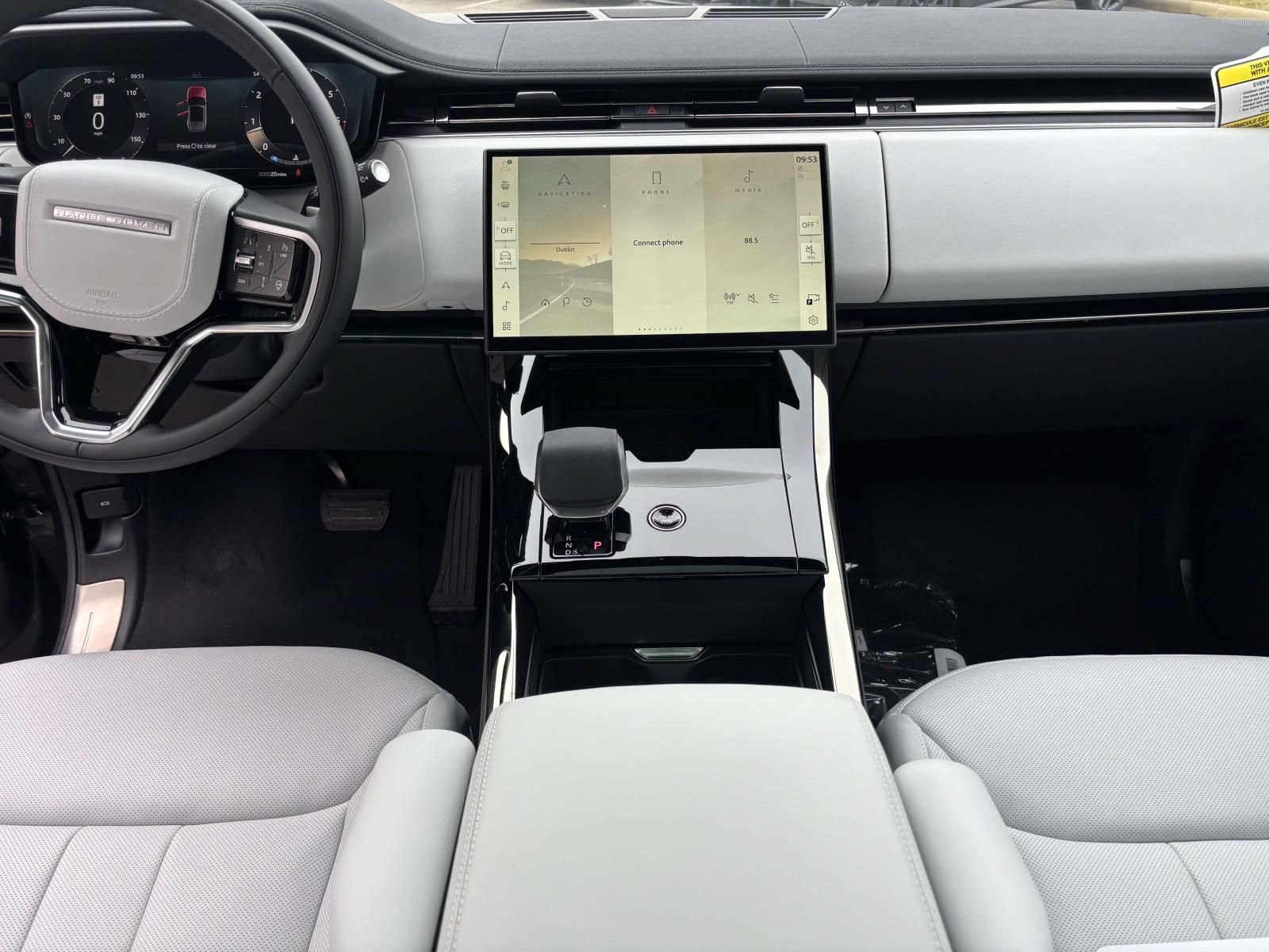 New 2026 Land Rover Range Rover Sport SE AWD/4WD image 23