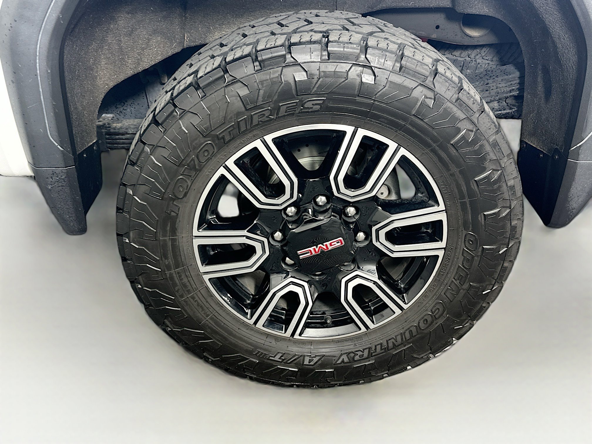 Used 2021 GMC Sierra 2500 AT4 w/ Gooseneck/5TH Wheel Package AWD/4WD image 11