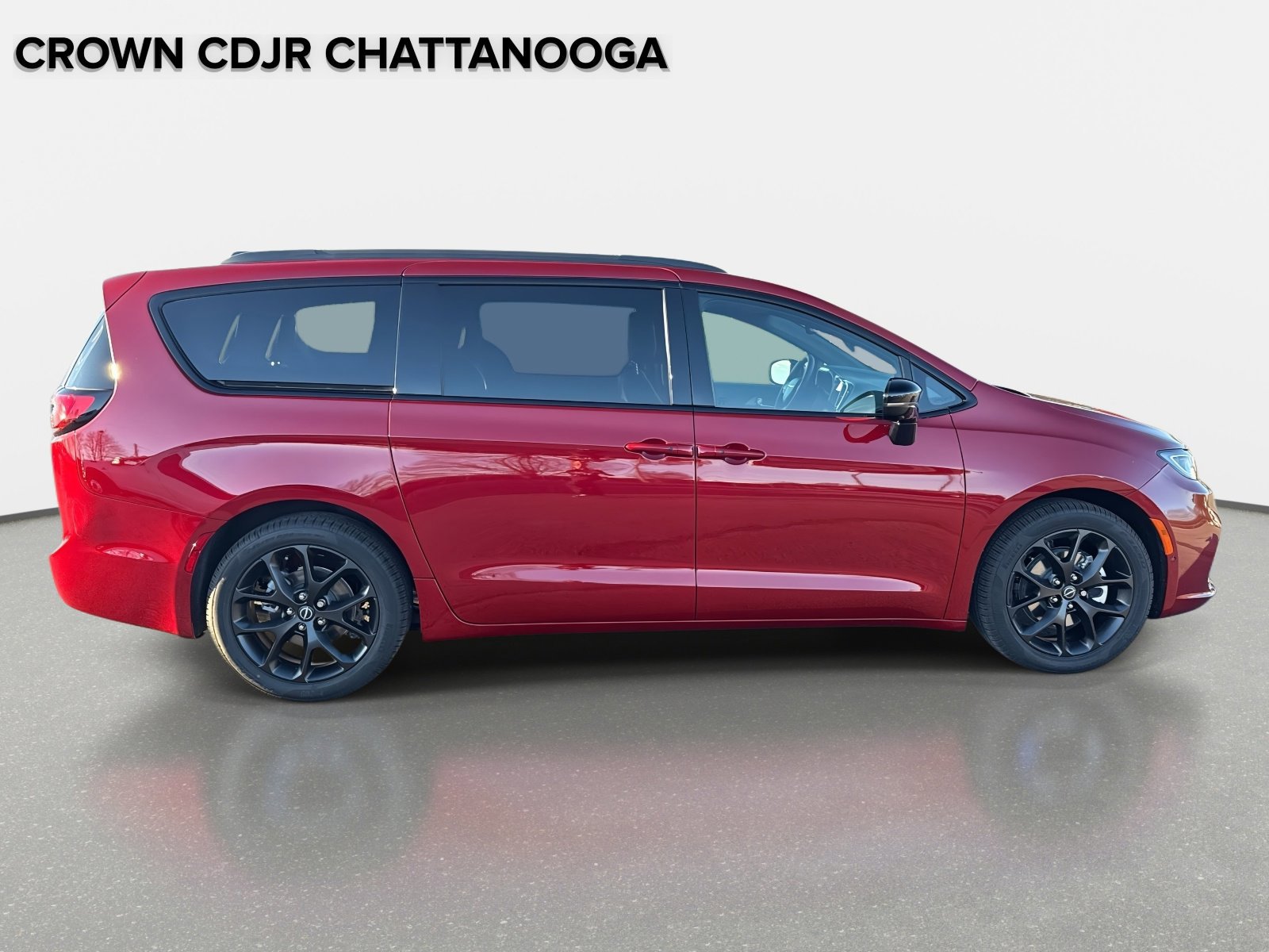 New 2026 Chrysler Pacifica Select image 3
