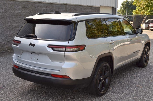 Used 2023 Jeep Grand Cherokee L Laredo image 8