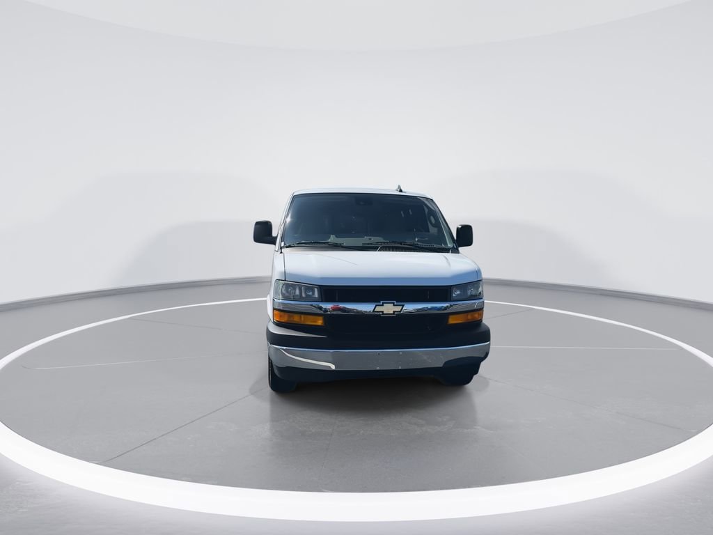 Used 2023 Chevrolet Express 3500 LT w/ LT Preferred Equipment Group RWD image 3