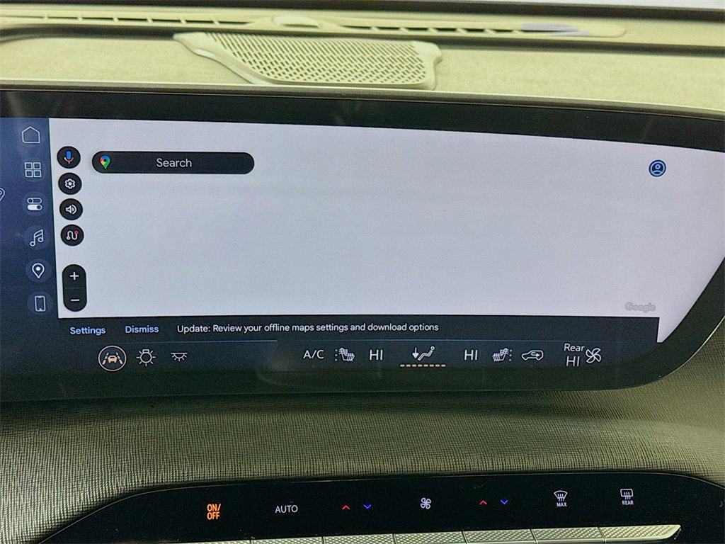 Certified 2025 Buick Enclave Preferred image 11