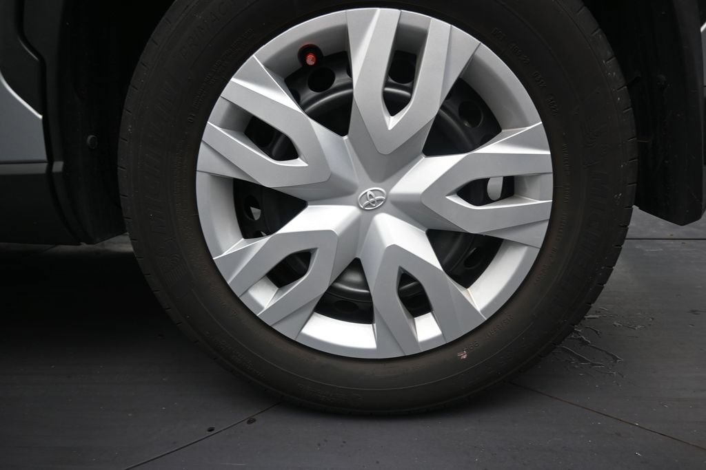 Used 2022 Toyota Corolla Cross L FWD image 10