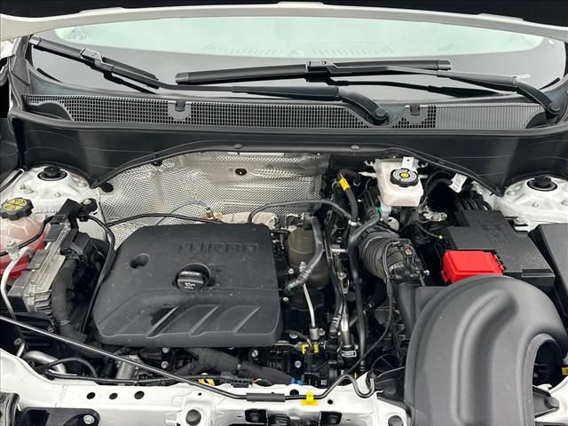 Certified 2022 Buick Encore GX Essence w/ Experience Buick Package FWD image 34