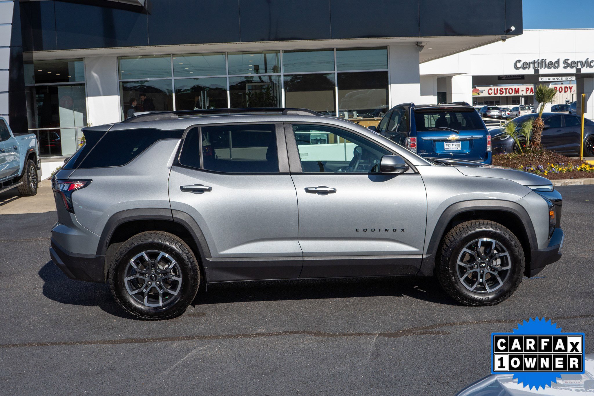 Certified 2025 Chevrolet Equinox ACTIV w/ Convenience Package III image 2