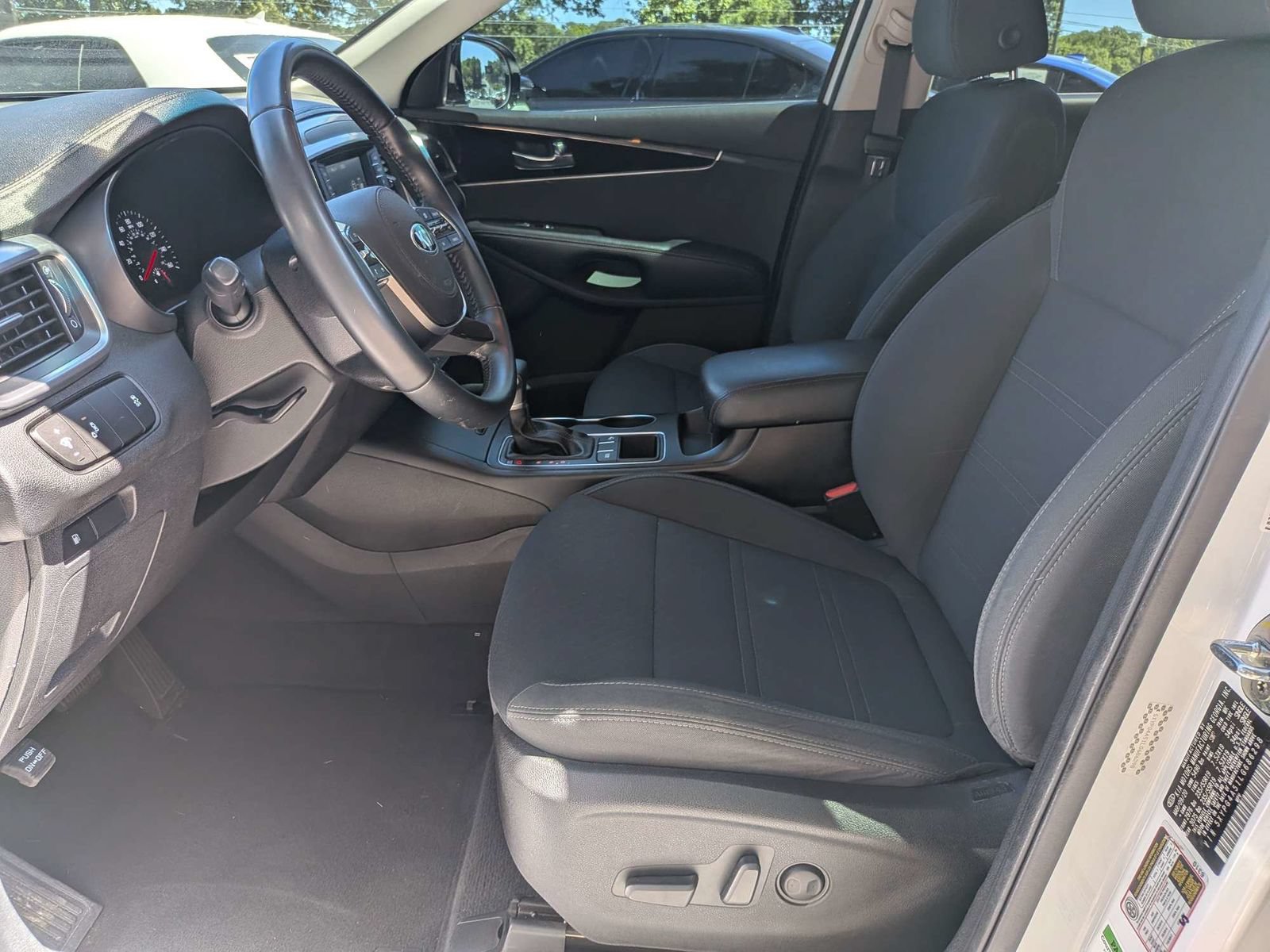 Used 2020 Kia Sorento S FWD image 18