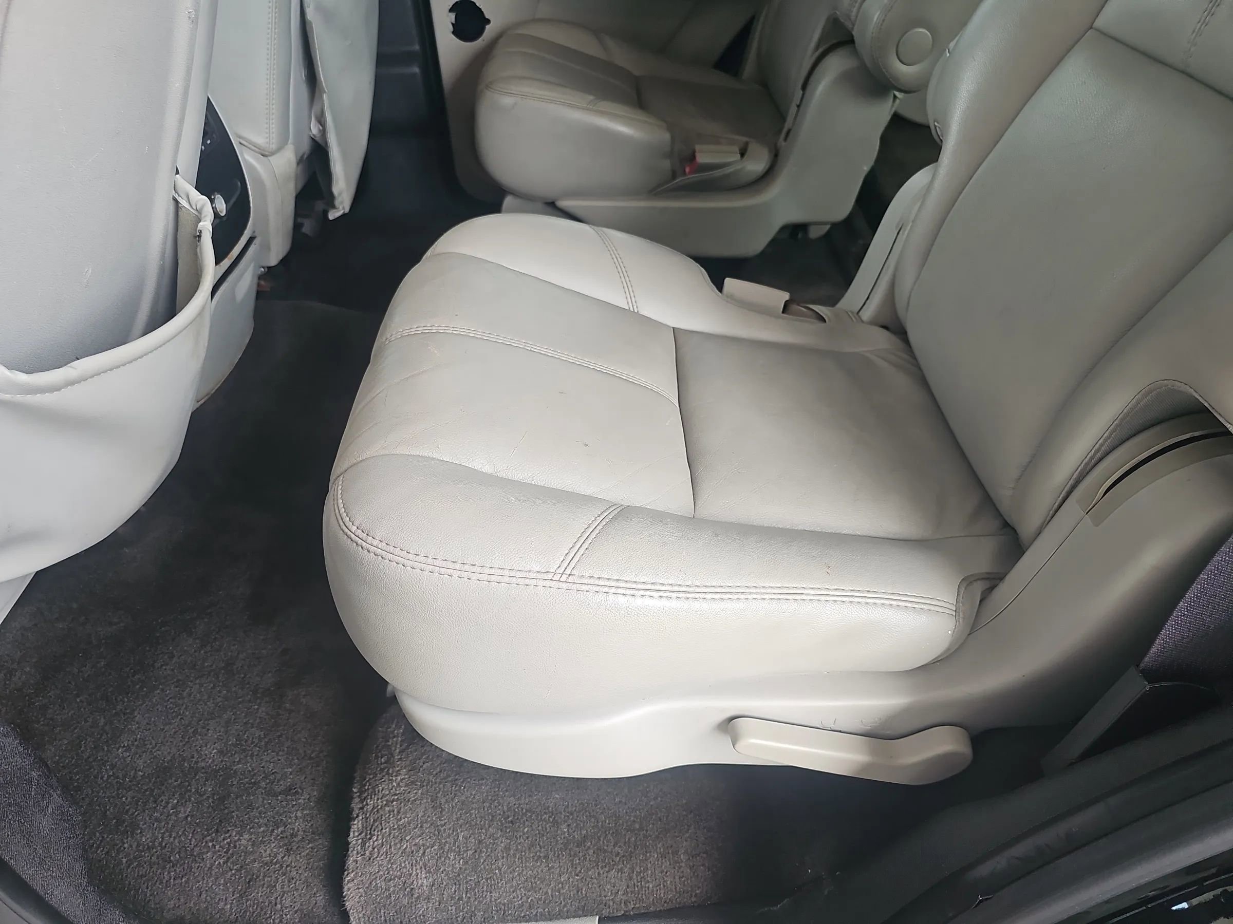 Used 2013 GMC Yukon Denali image 31