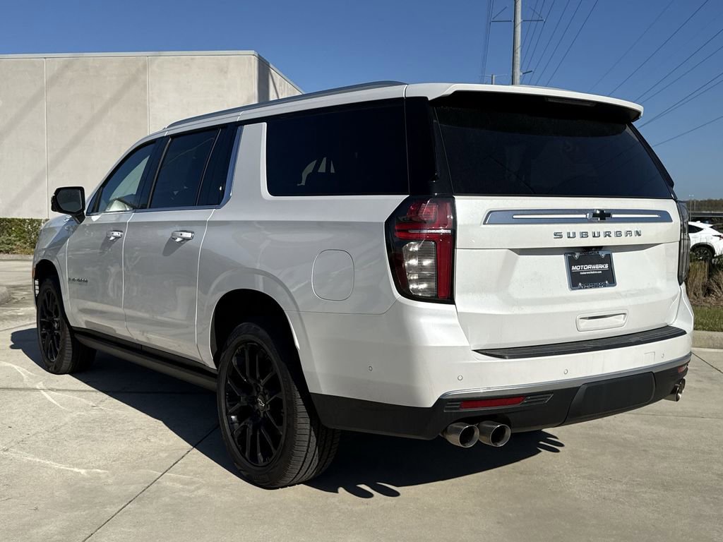 Used 2024 Chevrolet Suburban High Country w/ Advanced Technology Package AWD/4WD image 10