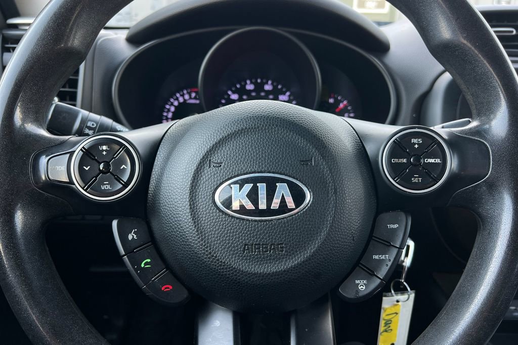 Used 2016 Kia Soul Base image 25