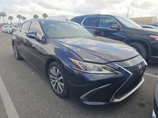 Used 2019 Lexus ES 350 Ultra Luxury w/ Premium Package FWD image 2