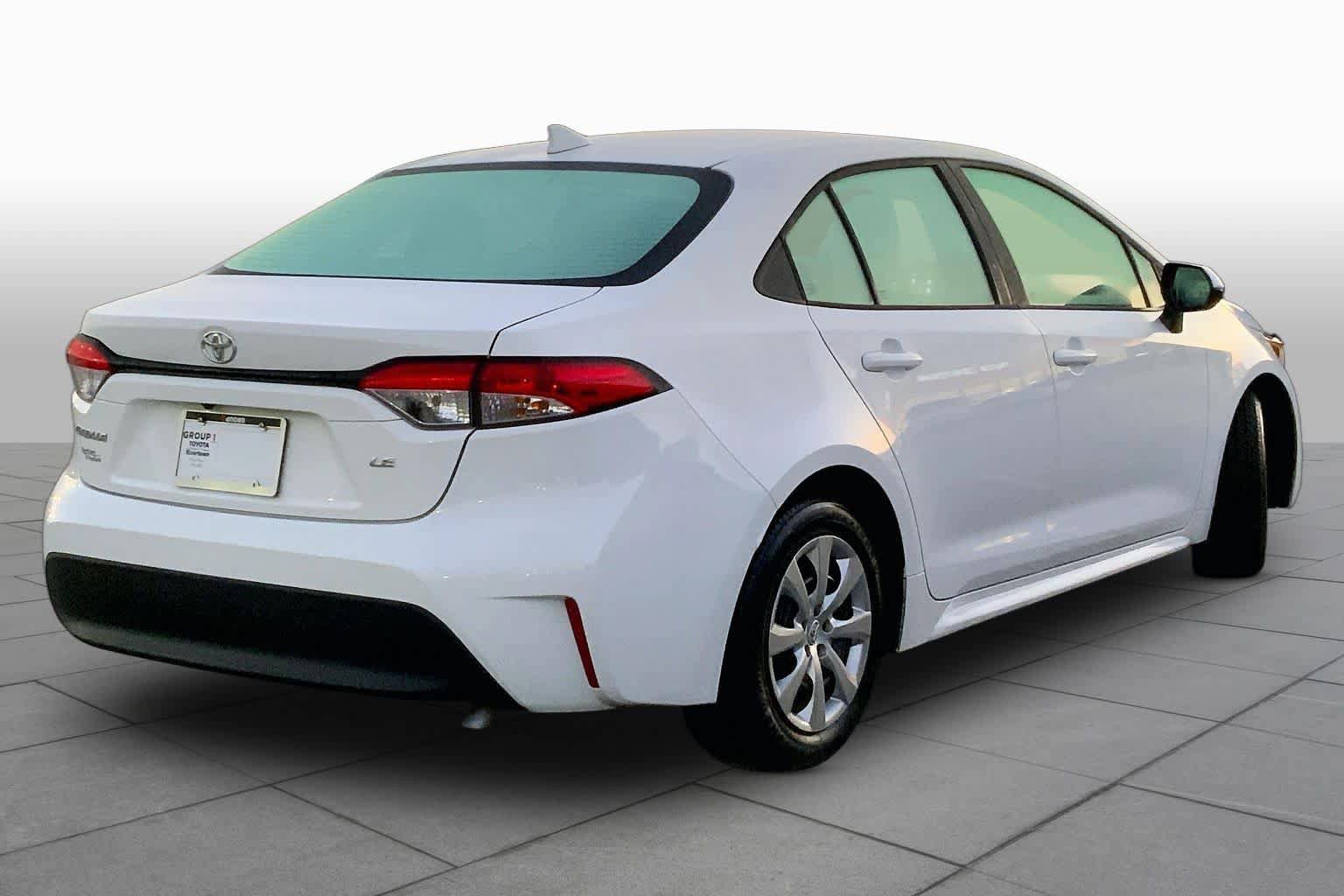 Used 2026 Toyota Corolla LE FWD image 13