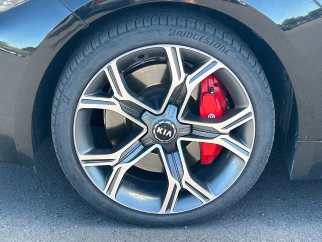 Used 2020 Kia Stinger GT1 AWD/4WD image 12