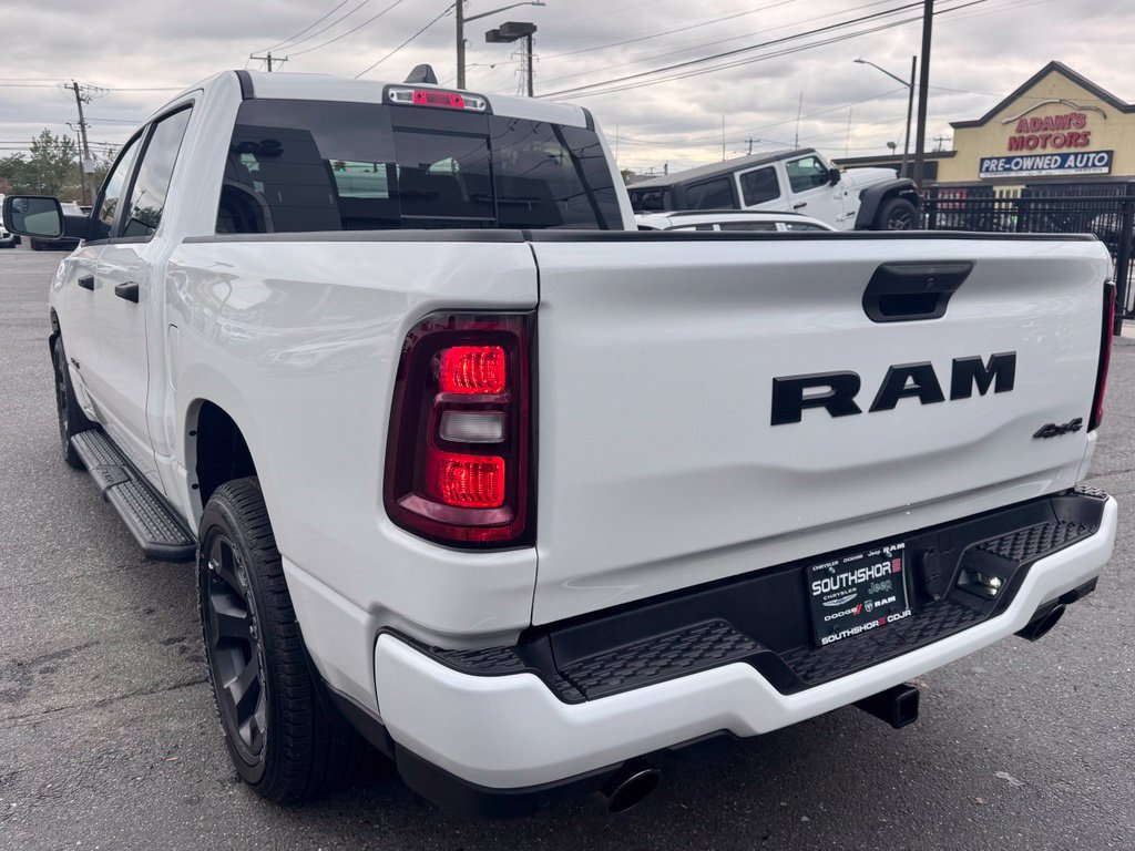 New 2026 RAM 1500 Express AWD/4WD image 5