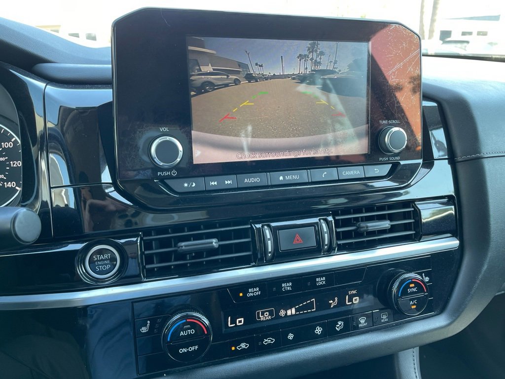 Used 2022 Nissan Pathfinder SV image 15