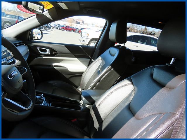 Certified 2024 Jeep Compass Limited image 13