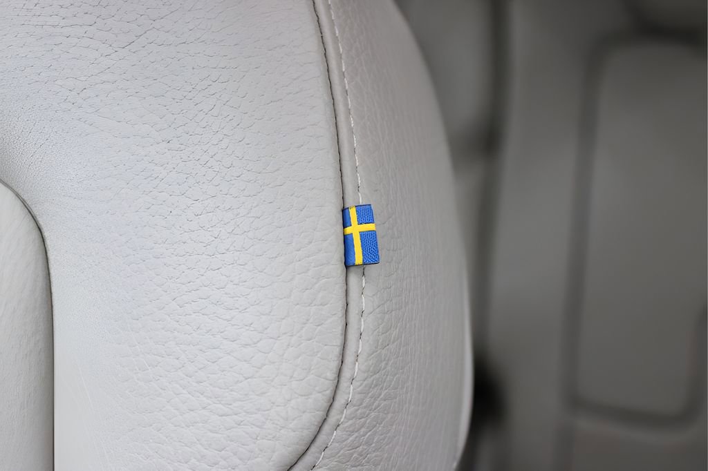 Used 2020 Volvo XC90 T6 Momentum AWD/4WD image 32