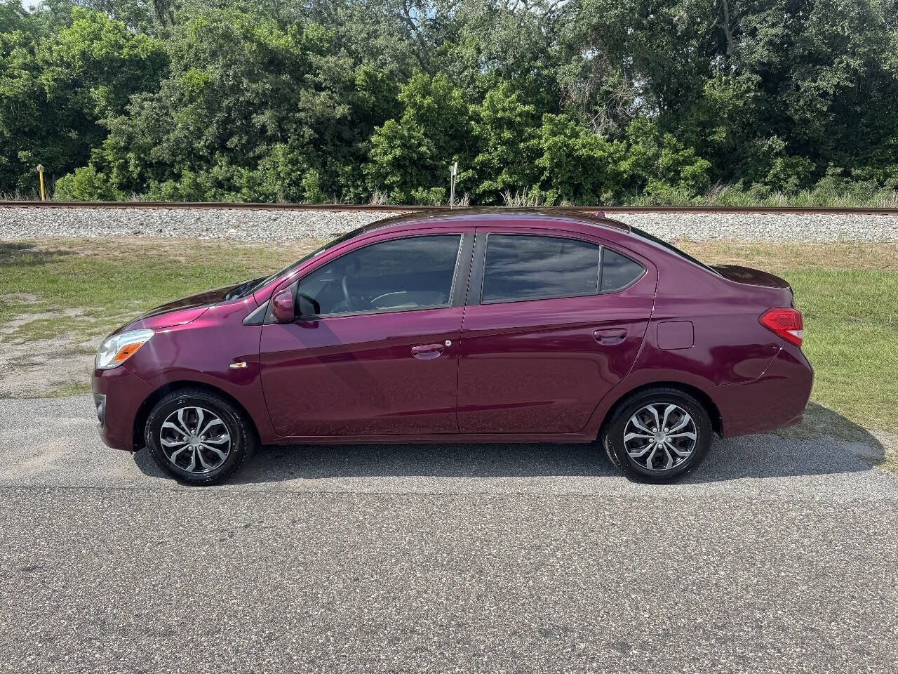 Used 2017 Mitsubishi Mirage G4 ES FWD image 6