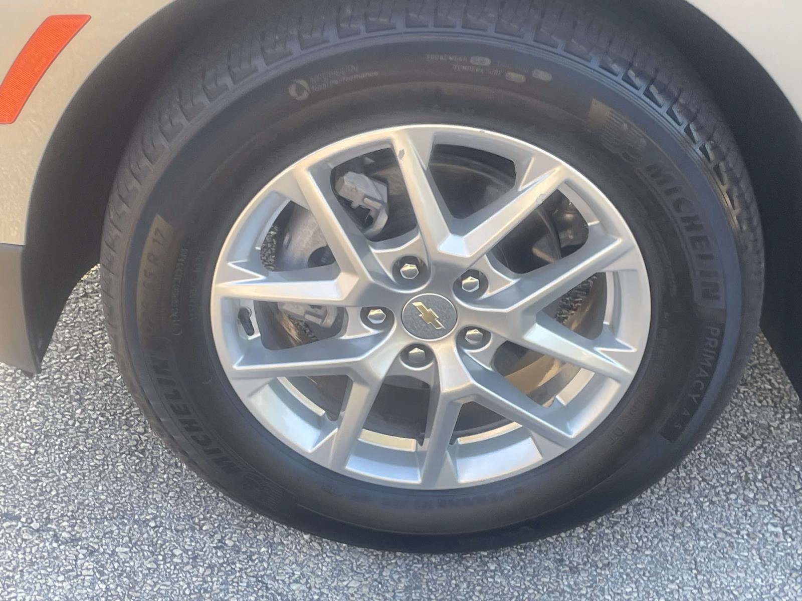 Used 2024 Chevrolet Equinox LS w/ LS Convenience Package FWD image 9